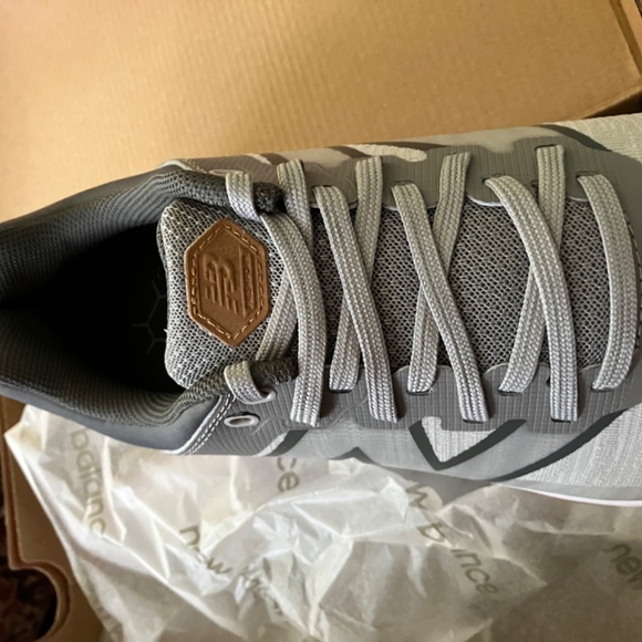 New Balance Fresh Foam Contend V2  NIB - Picture 2 of 5